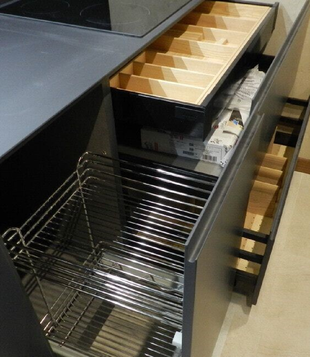 Кухня Черный Бархат4